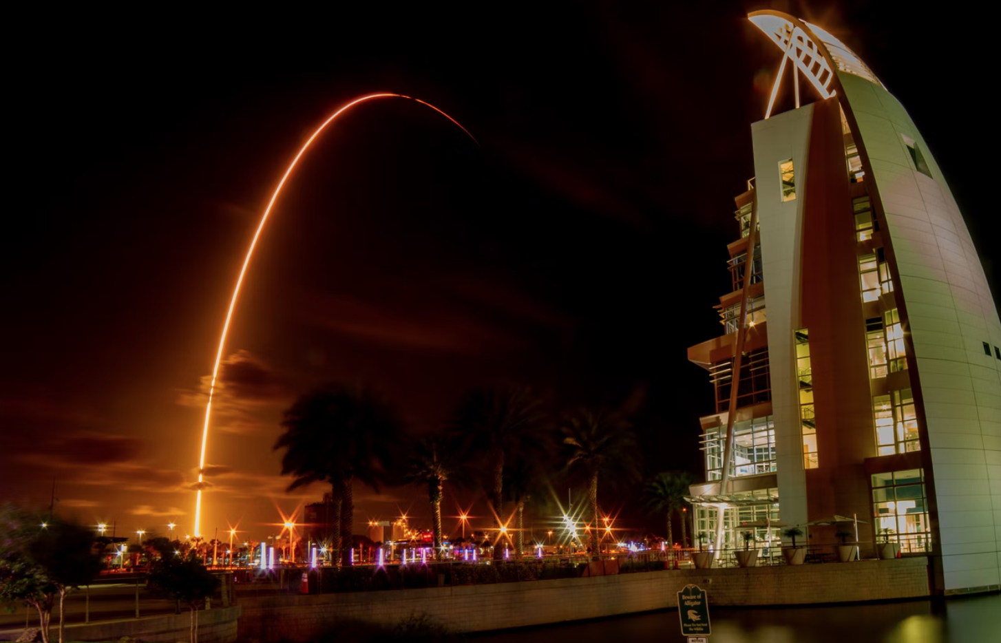 Falcon 9 (Starlink Mission 4-12)