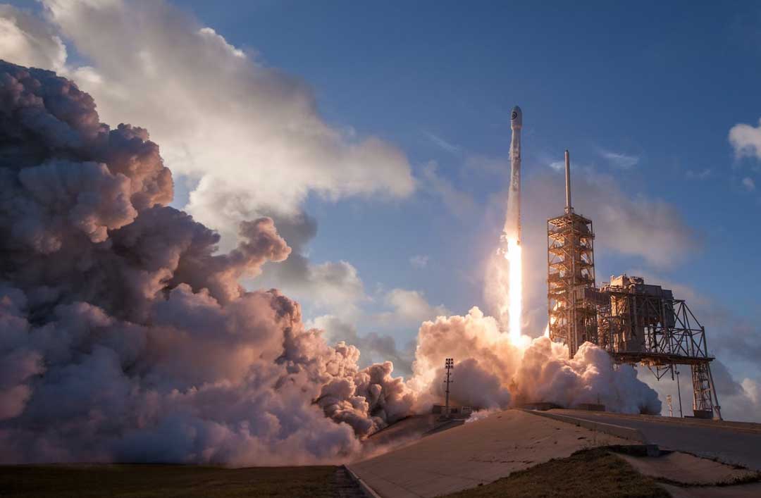NASA SpaceX Falcon 9 Eutelsat's HOTBIRD 13G Rocket Launch