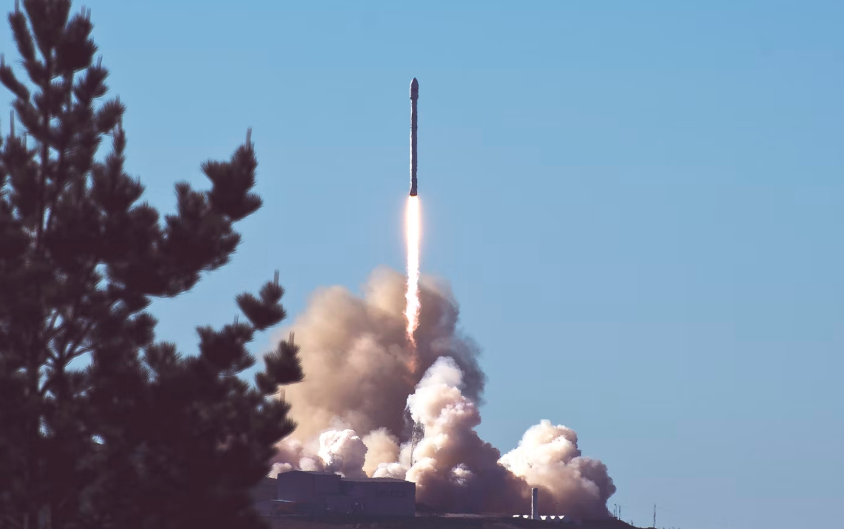 NASA Falcon 9 Starlink 17-43 Mission