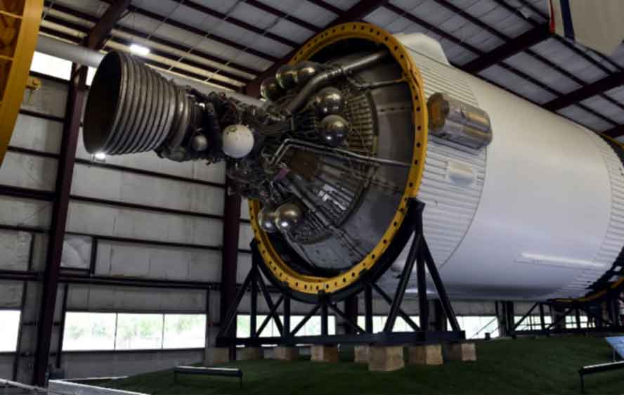 NASA SpaceX falcon 9 Starlink 6-14
