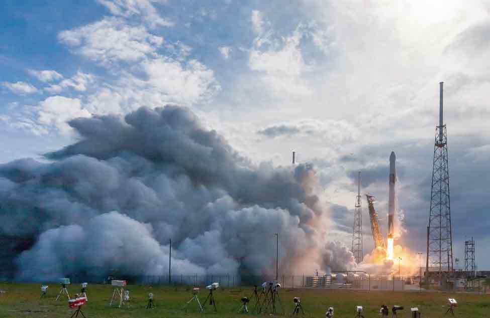 NASA SpaceX Falcon 9 Starlink 6-44