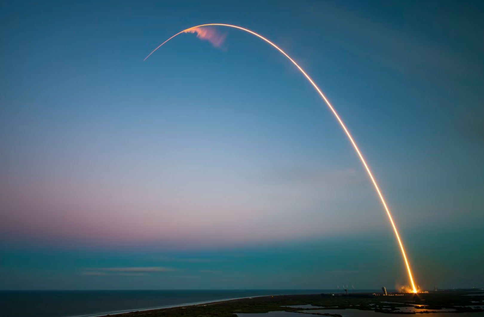 NASA SpaceX Falcon 9 Starlink 4-27 Rocket Launch